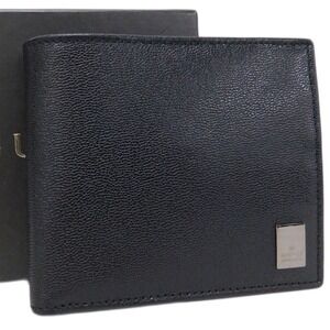 Gucci Bi fold Wallet Black Leather Color